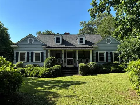 512 W North 3rd St, Seneca, SC 29678