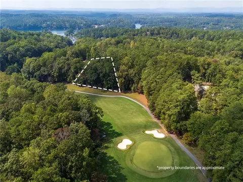 209 Long Reach Dr, Salem, SC 29676