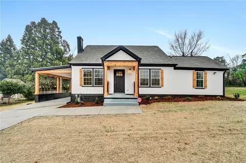 206 E South 6th St, Seneca, SC 29678