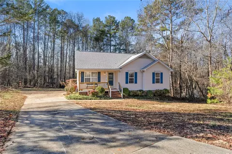 Exterior - 205 Princeton Dr, Easley, SC 29640 photo 10 of 11