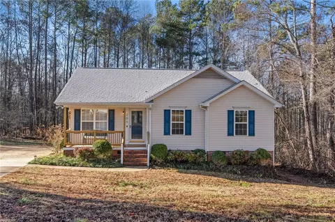 205 Princeton Dr, Easley, SC 29640
