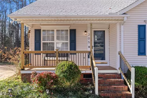 Exterior - 205 Princeton Dr, Easley, SC 29640 photo 2 of 11