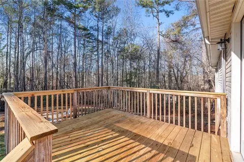 Exterior - 205 Princeton Dr, Easley, SC 29640 photo 3 of 11