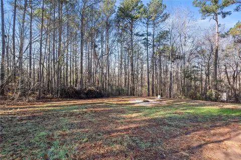 Exterior - 205 Princeton Dr, Easley, SC 29640 photo 5 of 11
