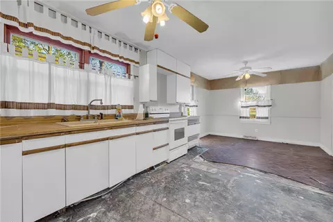 131 B D Johnston Rd, Central, SC 29630 photo 7