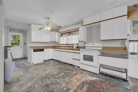 131 B D Johnston Rd, Central, SC 29630 photo 6