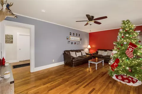 7 George St, Honea Path, SC 29654 photo 5