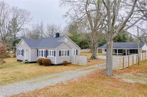 7 George St, Honea Path, SC 29654 photo 32