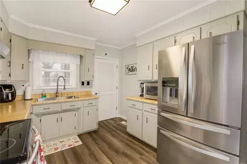 7 George St, Honea Path, SC 29654 photo 9