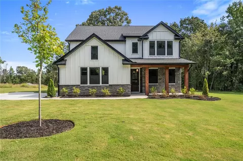 973 Andersonville Rd, Townville, SC 29689