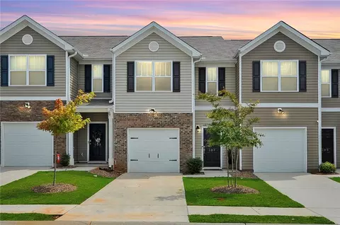 107 Southridge Ct, Easley, SC 29642