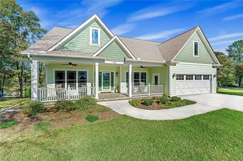165 Knox Cir, Lavonia, GA 30553