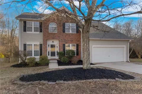 107 Poplar Springs Dr, Mauldin, SC 29662