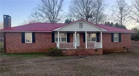1418 Autun Rd, Pendleton, SC 29670