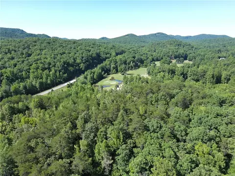 108 Woodmere Ct, Pickens, SC 29671