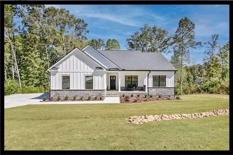 715 Sunset Cove Dr, West Union, SC 29696