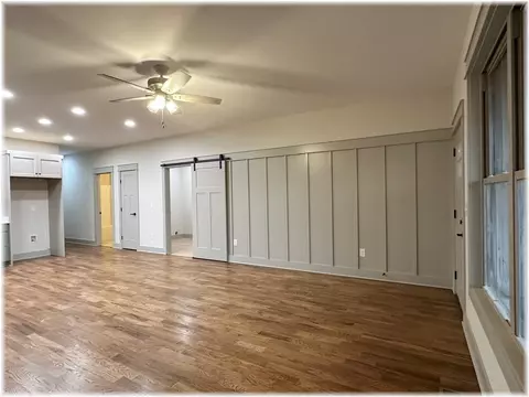 Living - 192 Jefferson Pl, Walhalla, SC 29691 photo 4 of 4
