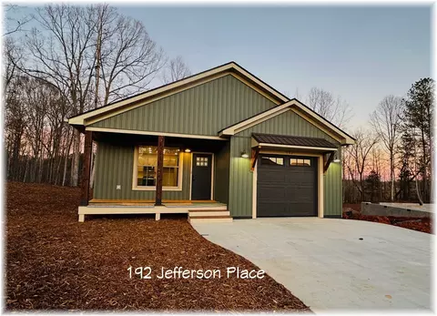 192 Jefferson Pl, Walhalla, SC 29691