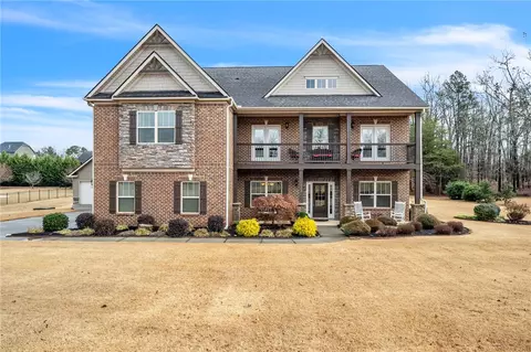 112 Constitution Ave, Pendleton, SC 29670