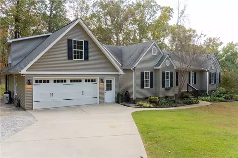 5124 Sunset Dr, Easley, SC 29642