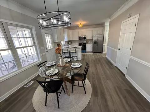 Dining - 210 Dillard Dr, Easley, SC 29642 photo 2 of 4