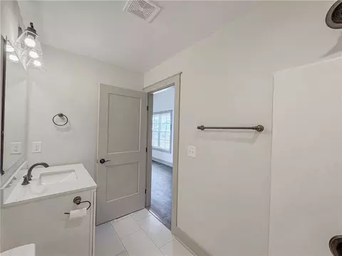 614 S Cherry St, Seneca, SC 29678 photo 27