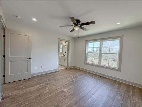 614 S Cherry St, Seneca, SC 29678 photo 19