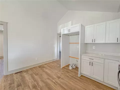 614 S Cherry St, Seneca, SC 29678 photo 17