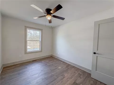 614 S Cherry St, Seneca, SC 29678 photo 33