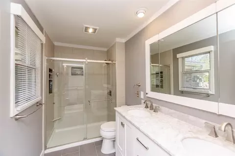 Bath - 102 Fairview Ct, Easley, SC 29642 photo 1 of 5