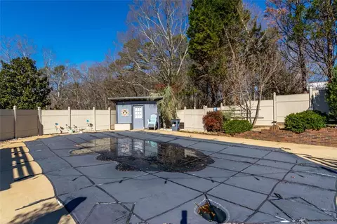 Exterior - 102 Fairview Ct, Easley, SC 29642 photo 4 of 12