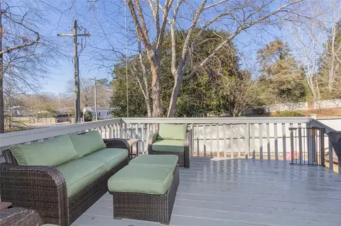 Exterior - 100 Plantation Dr, Pendleton, SC 29670 photo 4 of 9