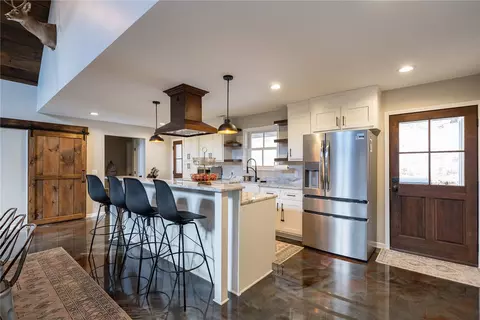 816 Table Rock Rd, Pickens, SC 29671 photo 10