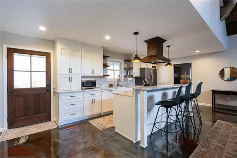 816 Table Rock Rd, Pickens, SC 29671 photo 9