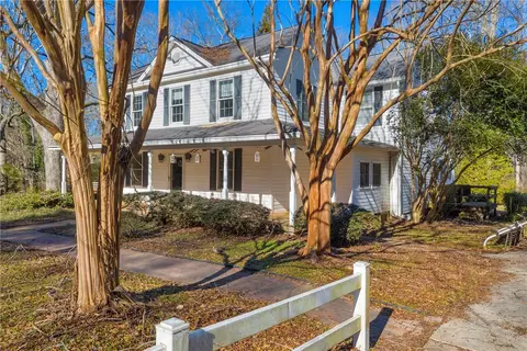 131 Smith Point Rd, Townville, SC 29689