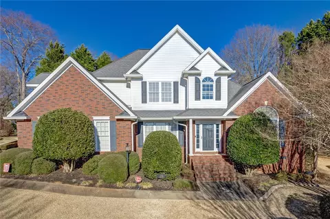 110 Carson Ct, Easley, SC 29642