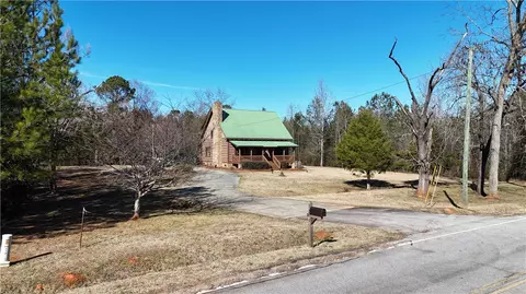322 Fishing Village Rd, Plum Branch, SC 29845