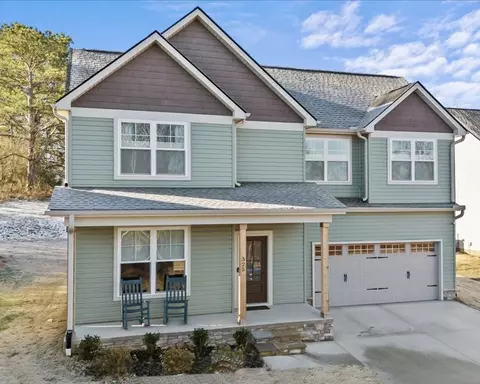 Exterior - 325 Thompson St, Pendleton, SC 29670 photo 3 of 8