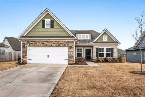 220 Tralee Dr, Pendleton, SC 29670