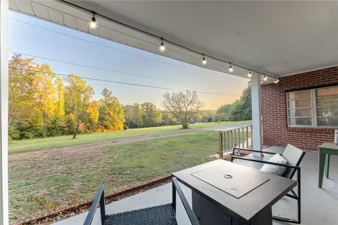 326 Elclay Dr, Seneca, SC 29672 photo 9