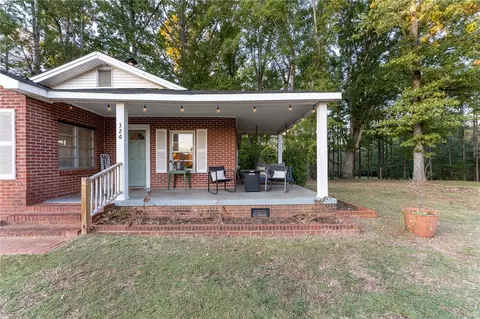 326 Elclay Dr, Seneca, SC 29672 photo 8