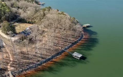321 Edgewater Dr, Anderson, SC 29626