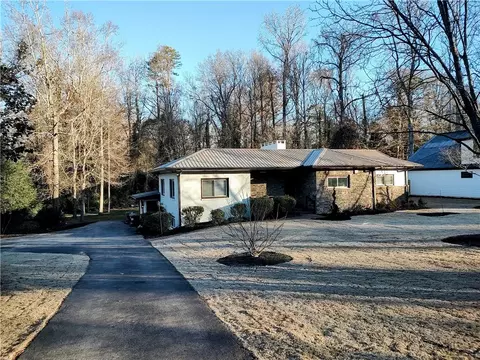 209 Riggs Dr, Clemson, SC 29631