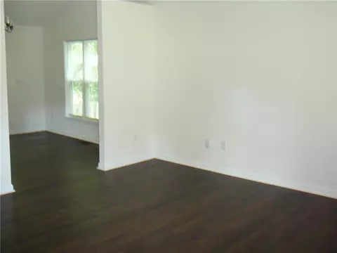 Living - 215 Maple Dr, Anderson, SC 29621 photo 1 of 4
