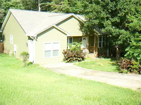 215 Maple Dr, Anderson, SC 29621