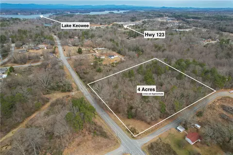 00 Es N Walnut St, Seneca, SC 29679