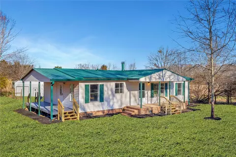 59 Brick House Rd, Laurens, SC 29360