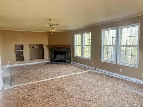 Living - 171 John Deere Ln, Easley, SC 29640 photo 1 of 2