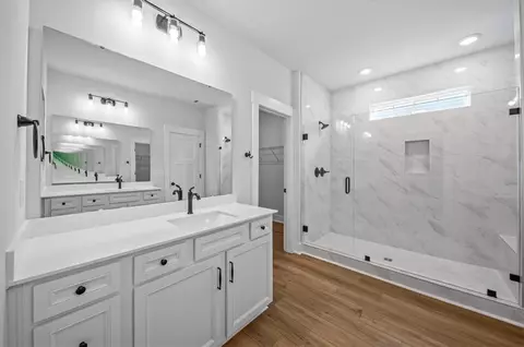 Bath - 110 Ridgeline Row, Central, SC 29630 photo 1 of 3