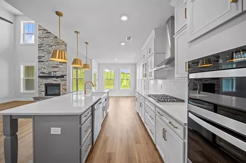 Kitchen - 110 Ridgeline Row, Central, SC 29630 photo 3 of 4